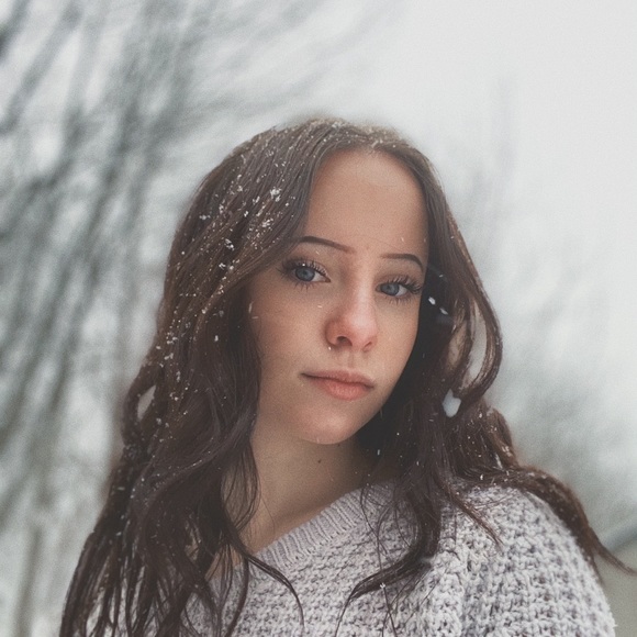 Meet your Posher, Rochelle - Picture 1 of 1